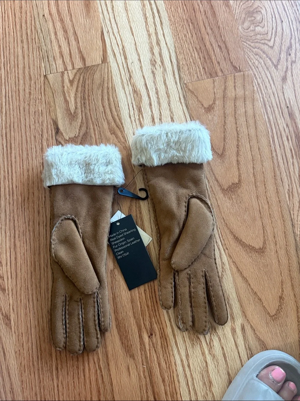 UGG Women's Chestnut Suede Gloves with Cream Shearling Cuff